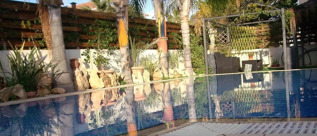Villa Long Beach Garden Larnaca
