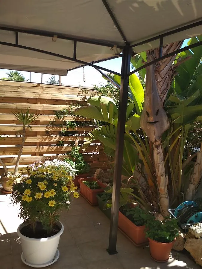 Villa Long Beach Garden Larnaca